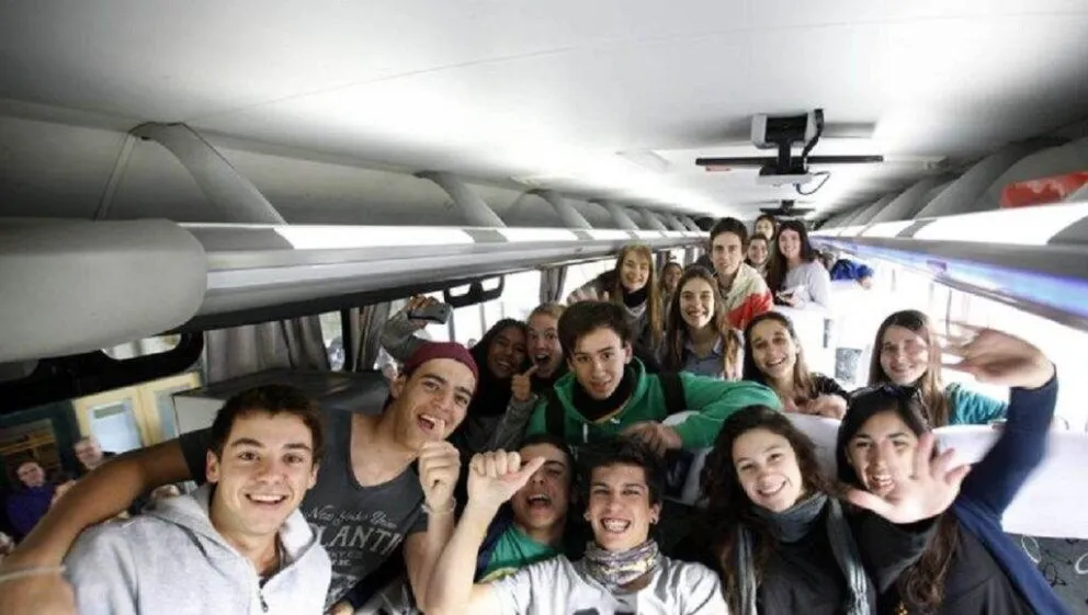 Viajes de egresados: por qué es obligatorio exigir una póliza individual del seguro de caución