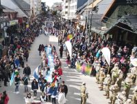 El desfile del 3 de mayo no se suspende: "será una fiesta bien barilochense", anunció el Intendente