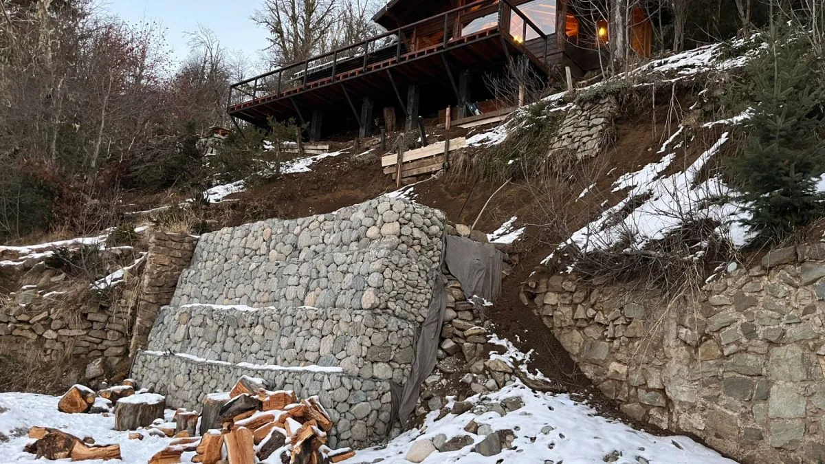 Gaviones y trabajos de contenci&oacute;n en el Berghof