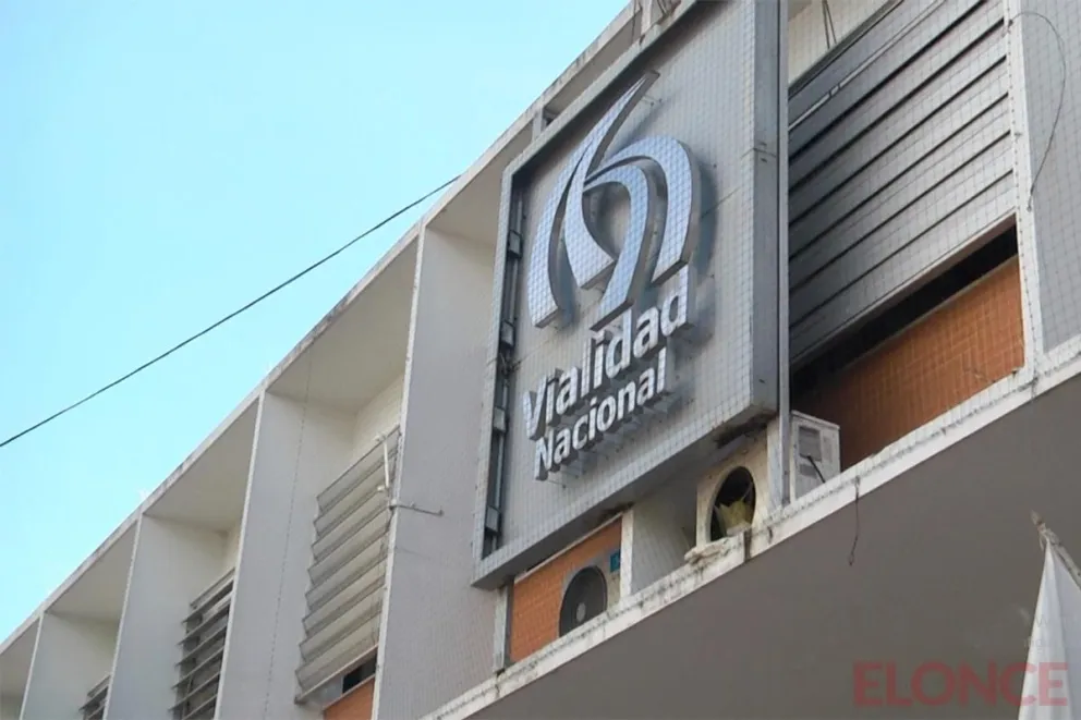 La Justicia suspendió el decreto de Milei que disuelve Vialidad ...