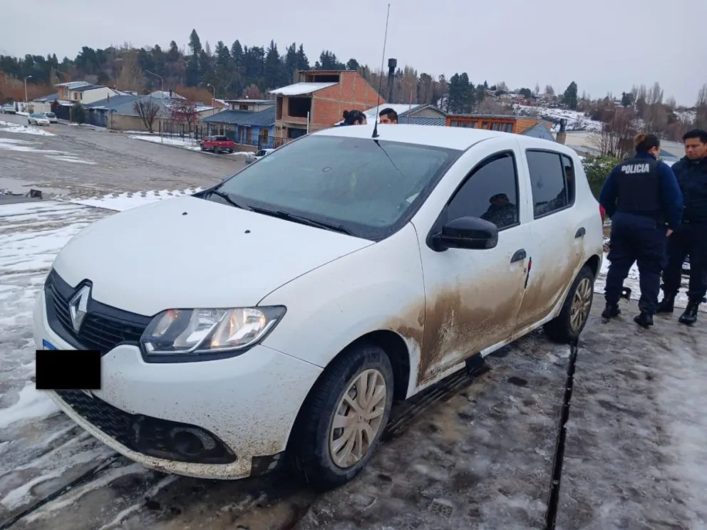 La Policía secuestró un auto en Bariloche y encontró elementos robados