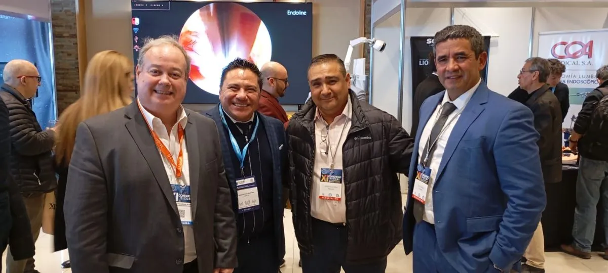 El doctor Barreiro con colegas de Espa&ntilde;a, M&eacute;jico y Argentina.