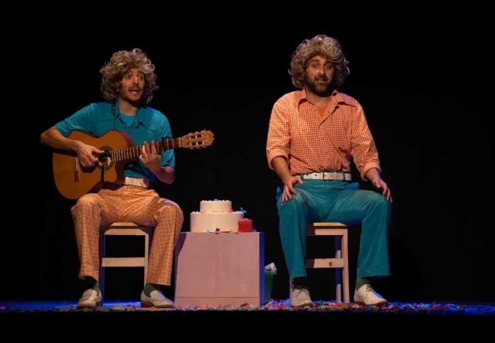 La reconocida dupla Sutottos, integrada por Andrés Caminos y Gadiel Sztryk, fue la encargada de la apertura del festival.