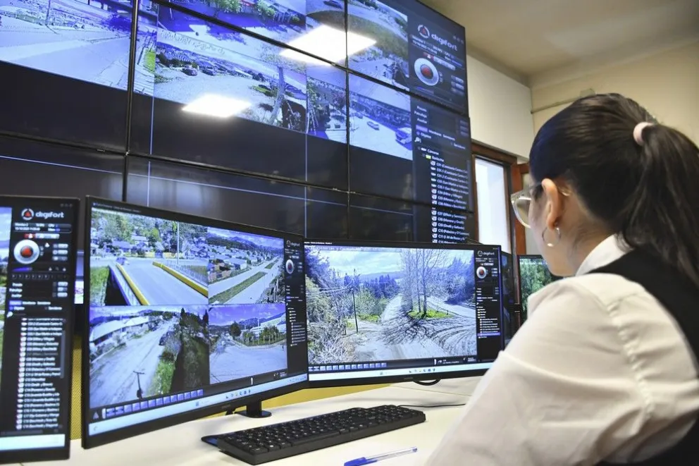 Modernizaron el Centro de Monitoreo de la policía, operando con inteligencia artificial