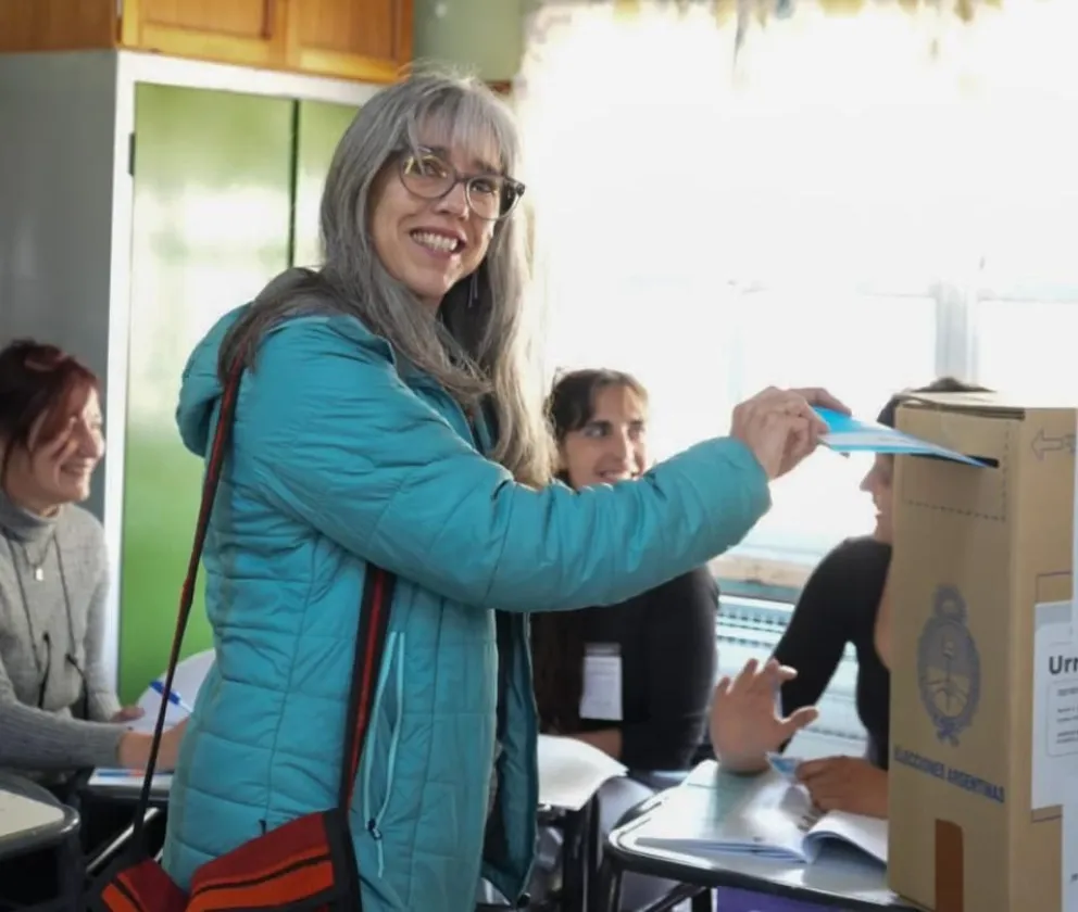 Adriana Serquis (Fuerza Patria) vota por primera vez como candidata