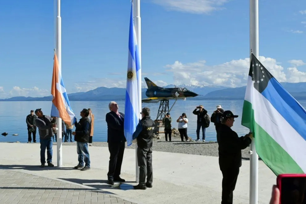 Recordaron el primer izamiento de la bandera argentina en las islas Malvinas