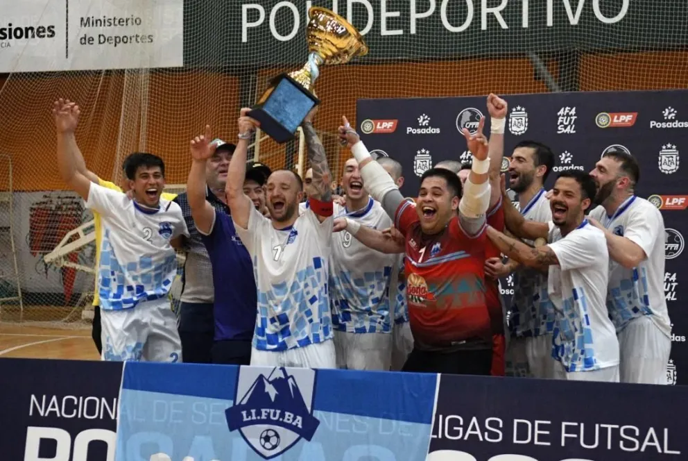 Bariloche se consagró campeón del Futsal AFA en Misiones (foto Sixtro Farina)