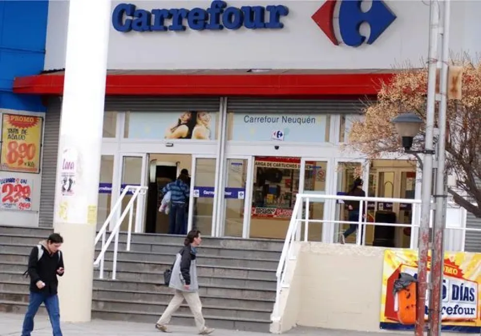 Carrefour Neuquén (foto archivo LMN)