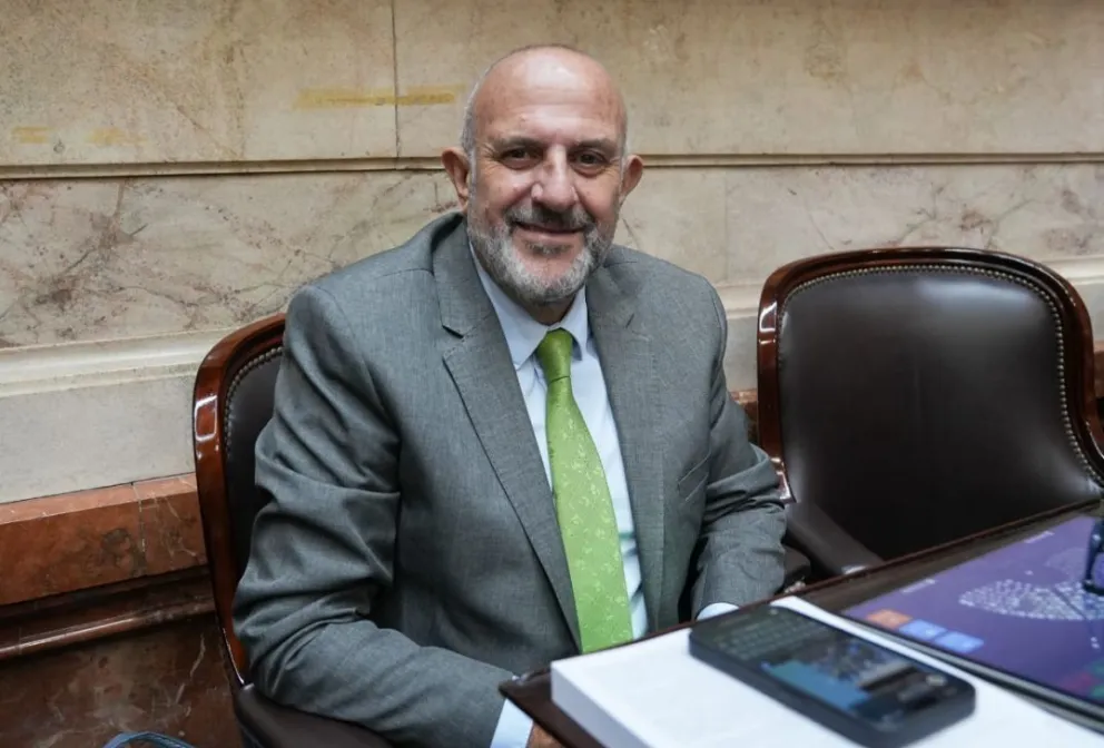 Sergio Capozzi en su banca de diputado nacional