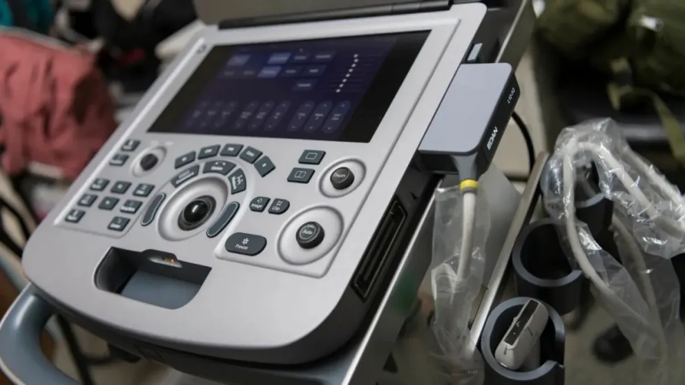 Río Negro incorporó ecógrafos de última generación en Viedma, Bariloche y Cipolletti. Crédito: Daniel Idiarte / Gobierno de Río Negro.