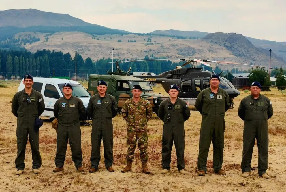 Uno de los helicópteros Bell del Ejército en Chubut