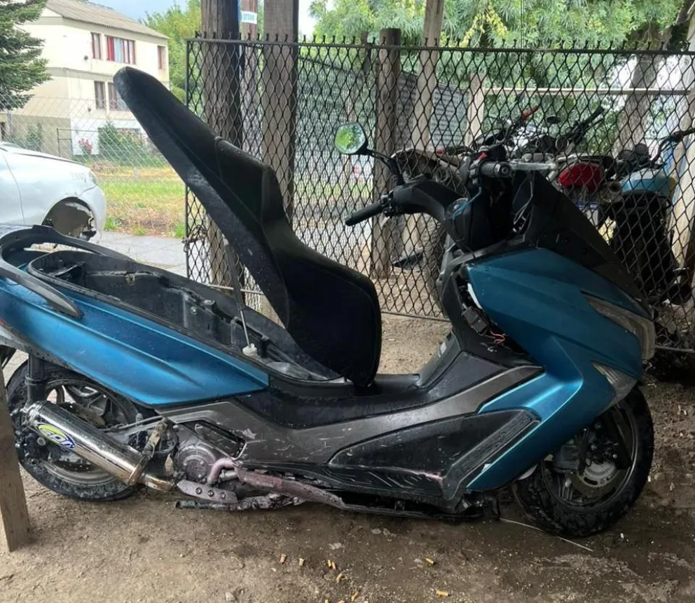 La policía recuperó una moto robada en un allanamiento en Bariloche