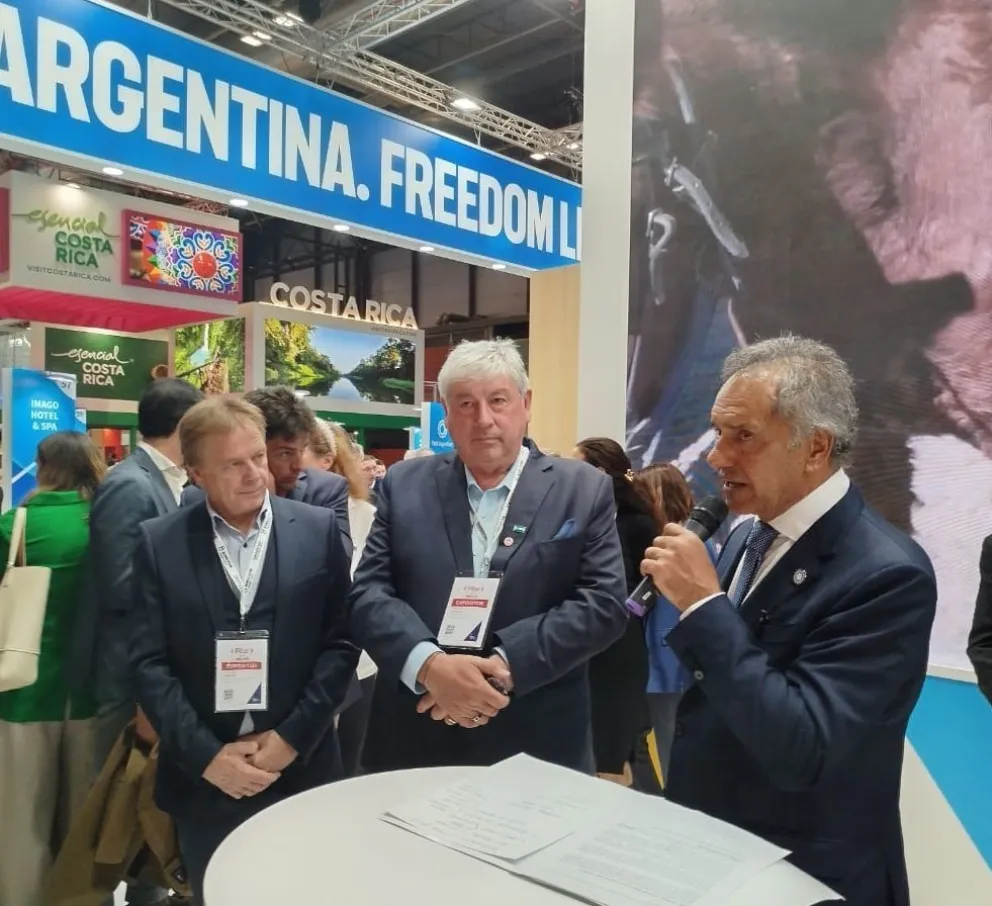 El Intendente, con el secretario de Turismo local y su par de Nación