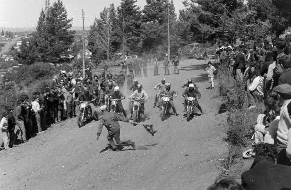 Primer Motocross en Bariloche 1967/68. Circuito del Cerro Otto.