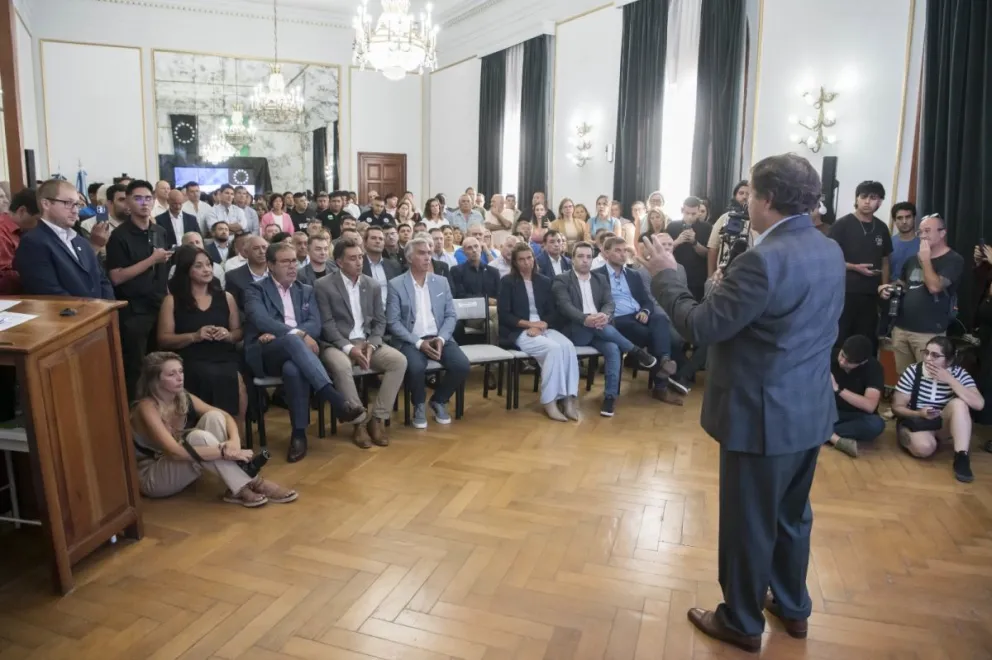 Río Negro se posiciona como puerta de salida de la energía al mundo. Crédito: Daniel Idiarte / Gobierno de Río Negro.