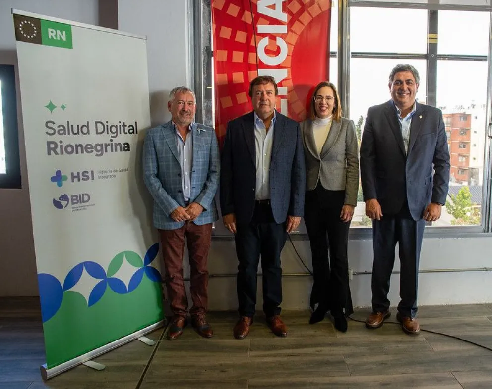 El Gobernador y el ministro de Salud, con la misión del BID en Bariloche