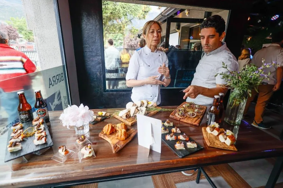 Reciente presentación de Enbhiga en El Bolsón