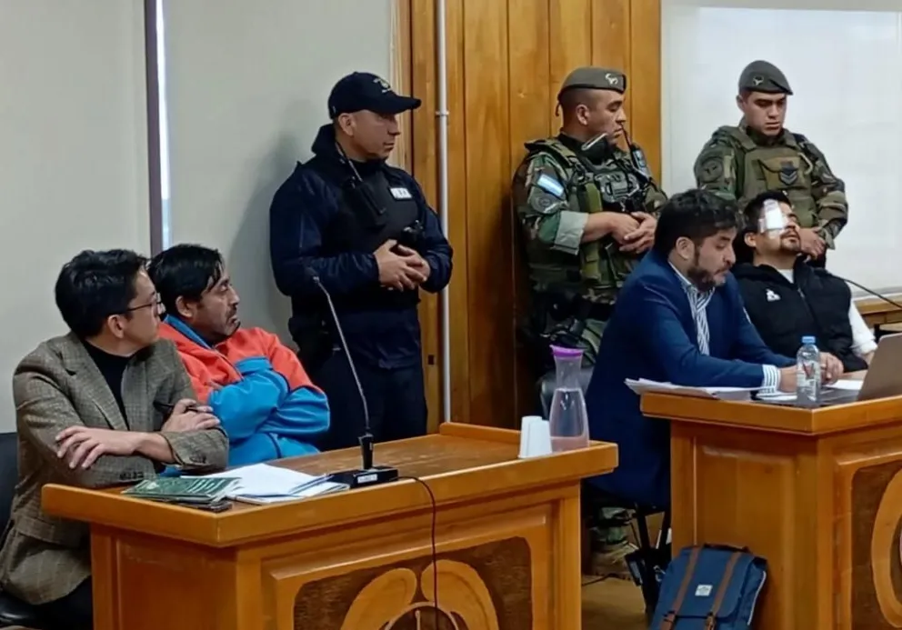 Juan Antonio Bonnefoi y Franco Alí González, con sus abogados, en la audiencia de este jueves