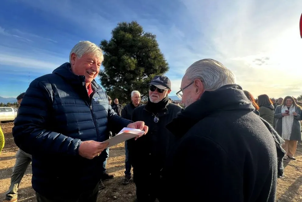 El intendente Cortés con el desarrollador Valcarcel y el urbanista Moreno