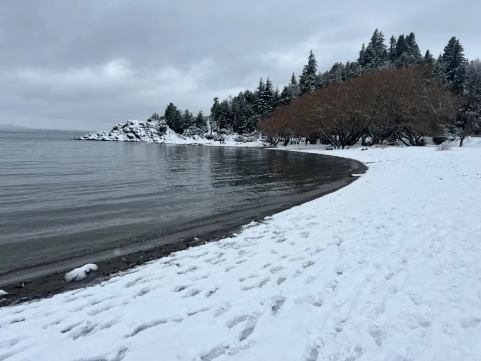 Así luce una de las playas más populares de Bariloche. Crédito: Gobierno de Río Negro.