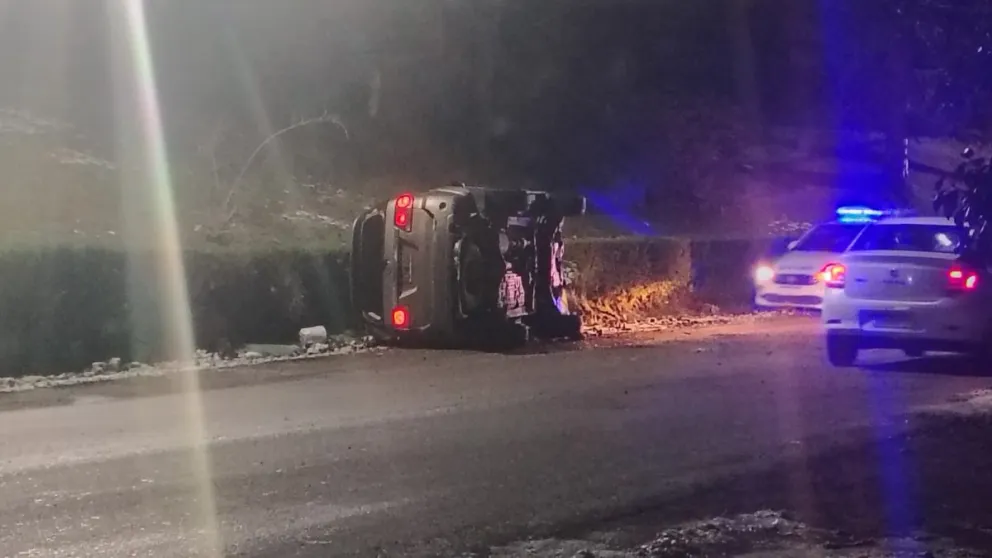 Vuelco de esta mañana en el kilómetro 17 de Bustillo