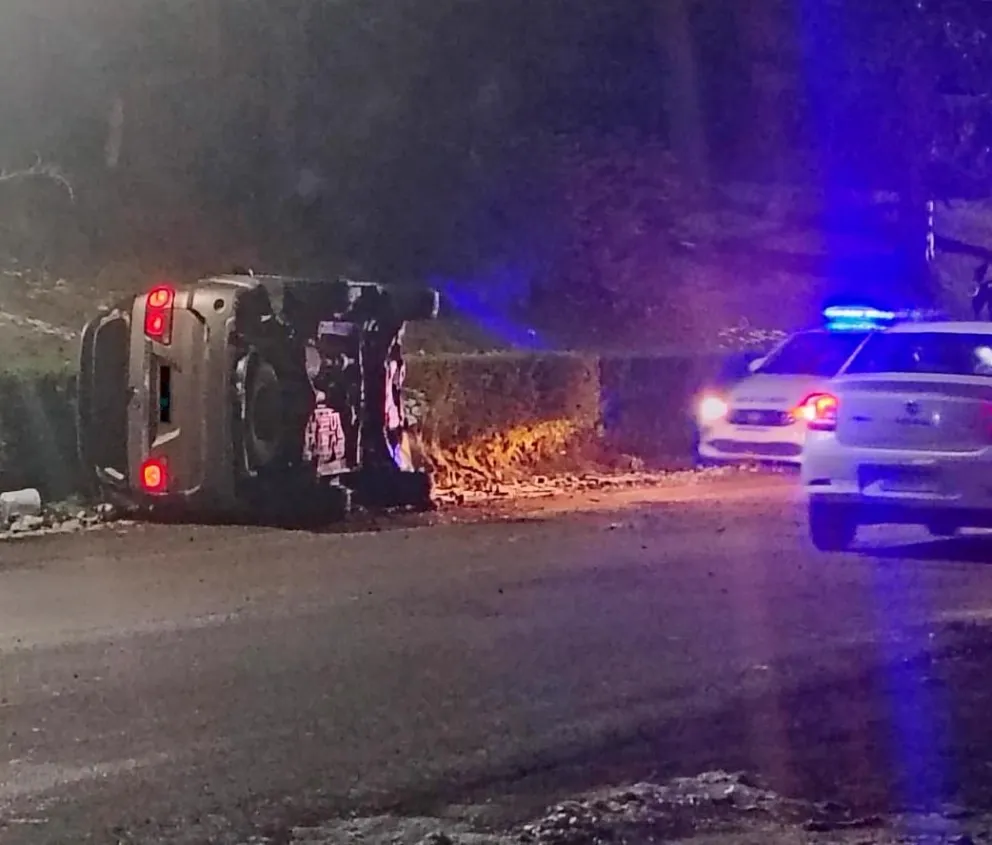 Vuelco de esta mañana en el kilómetro 17 de Bustillo
