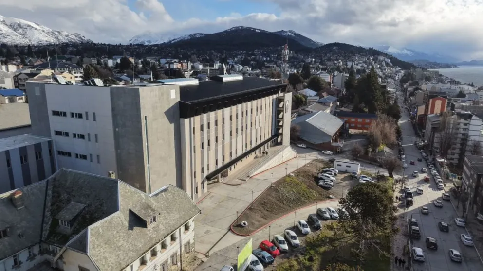 El Hospital Zonal es el nosocomio más importante en la región patagónica. Foto: Gobierno de Río Negro.