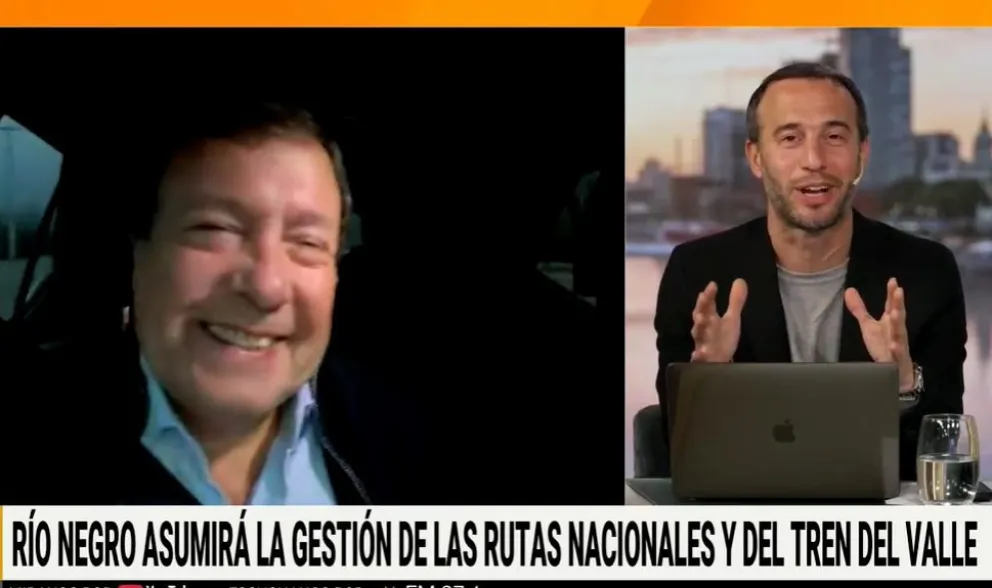 Weretilneck dialoga con Infobae mientras transita por la ruta 22, que desde ayer lunes pasó a jurisdicción de Río Negro