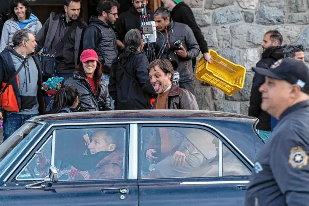 Rodaje de la serie "Gordon" en Bariloche (foto Marcelo Martínez, diario Río Negro)